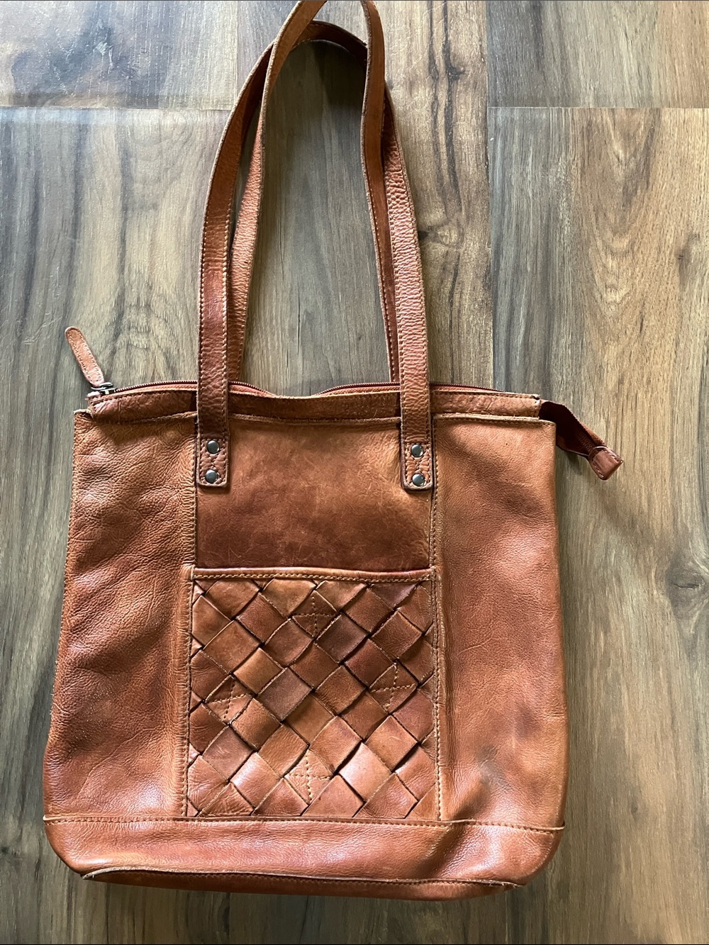 VILENCA HOLLAND TOTE HANDBAG
